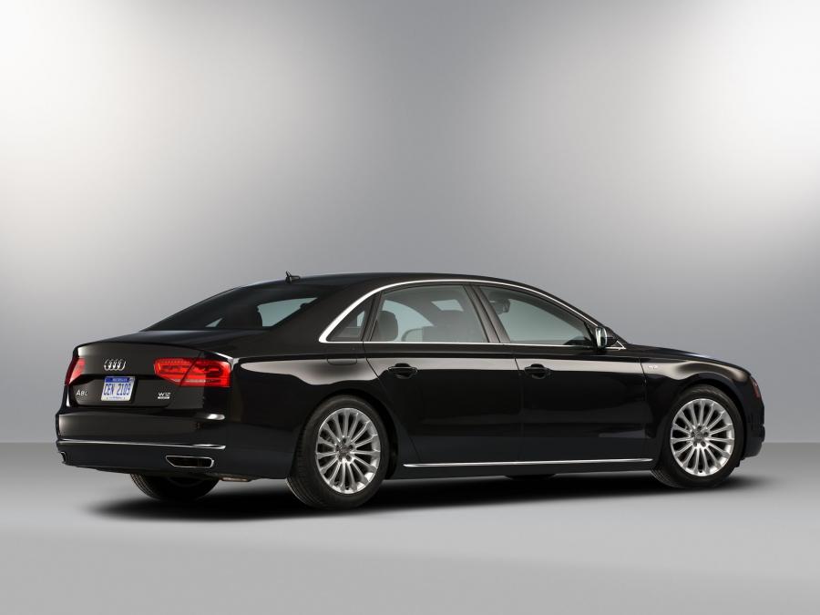  Audi A8 L W12 Quattro (D4) 2010 года  (NA) (фото 2 из 6)